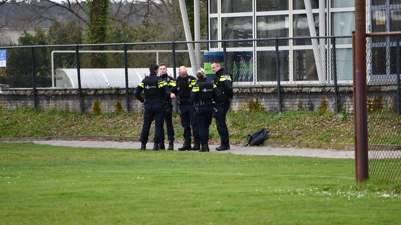Politie arresteert jongen met nepvuurwapen in Belfeld