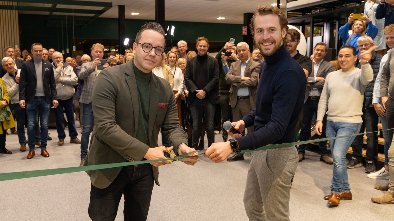 officieel Teken een foto Clancy Omroep Venlo - Tuinmeubelzaak opent eerste zuidelijke vestiging in Venlo