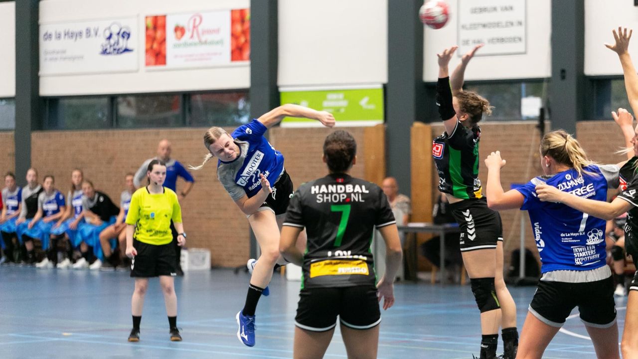 Ruime  32-17 overwinning voor dames HandbaL Venlo
